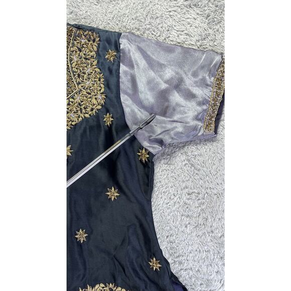 Preeti Womens Top Blouse Beaded Embroidered Medium Black Gold Silver India *Read - Picture 10 of 10